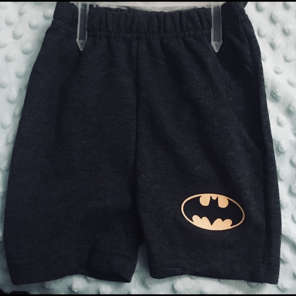 Batman outfit - Picture 2 of 2